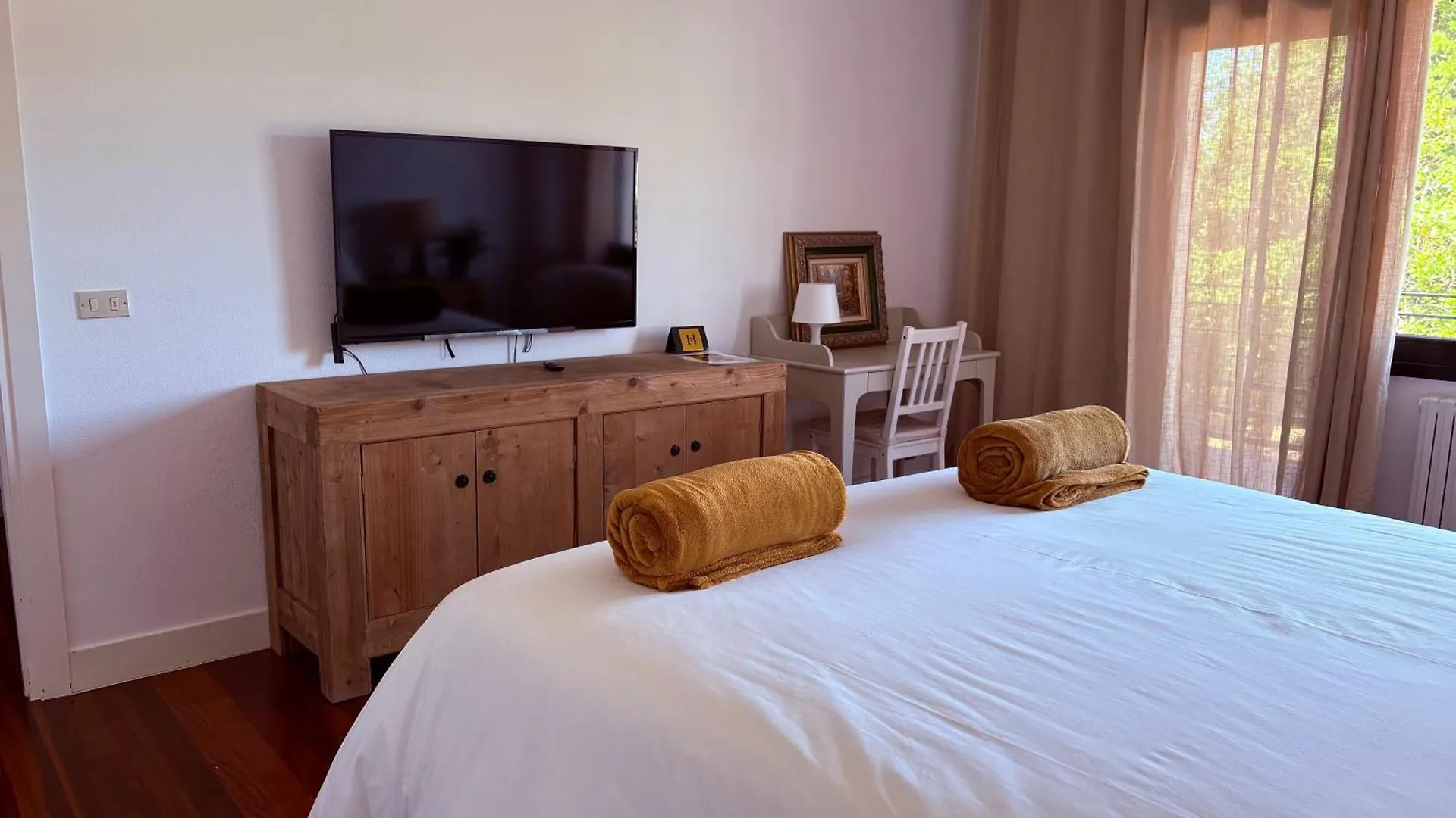 Kh Lezama Suites, Breakfast & Laundry Ubytování v soukromí Lezama (Biscay)